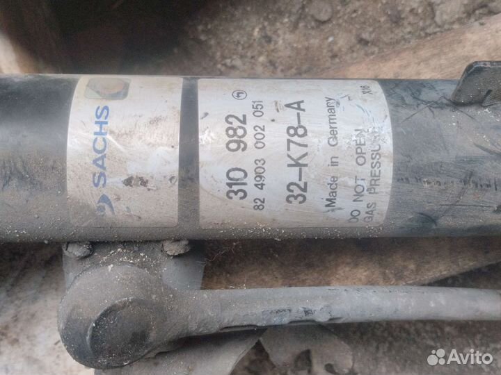 Стойка передняя левая в сборе бмв е90 BMW e90 е87