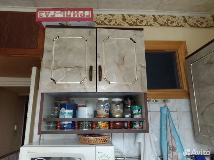 Шкафы подвесные и пенал для кухни 2.550т