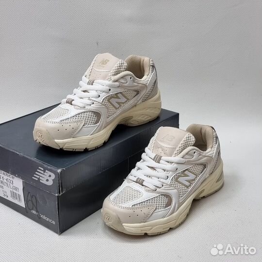 Женские кроссовки New Balance 530 beige