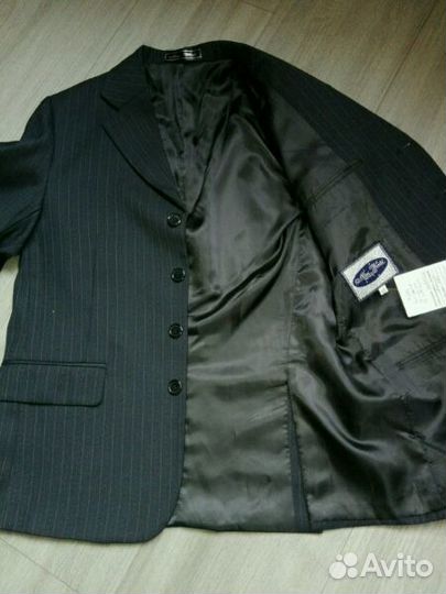Пиджак детский новый 134-140