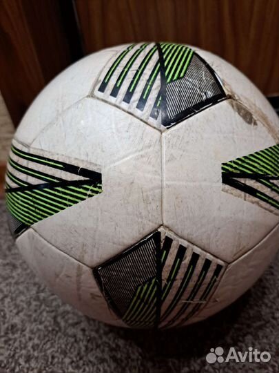 Футбольный мяч adidas оригинал