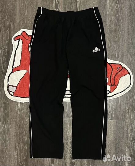 Спортивные штаны adidas