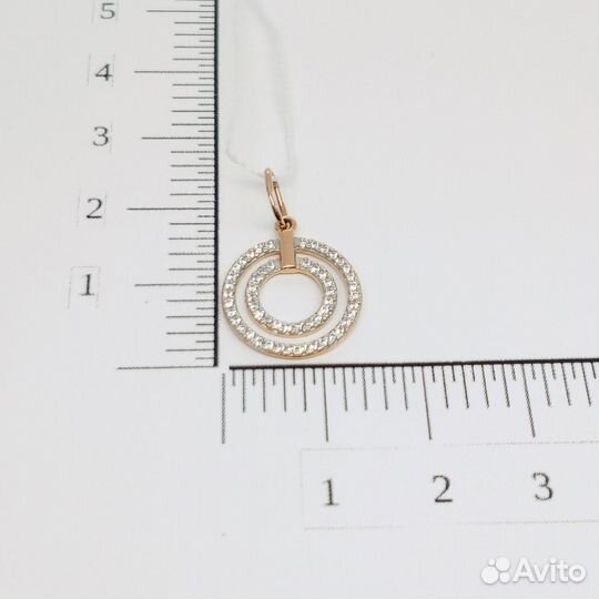 Золотая подвеска с фианитом