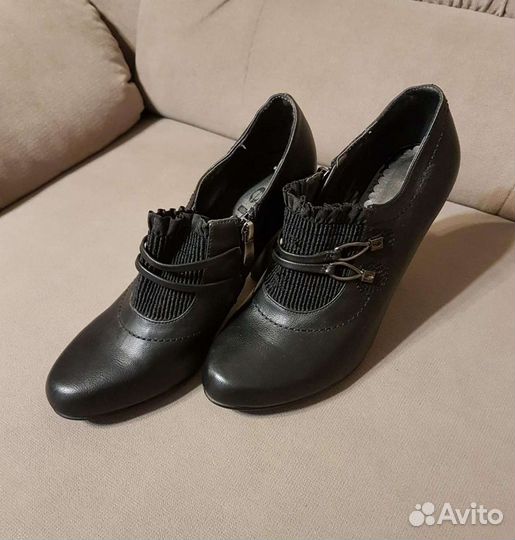 Ботильоны женские 39 размер новые