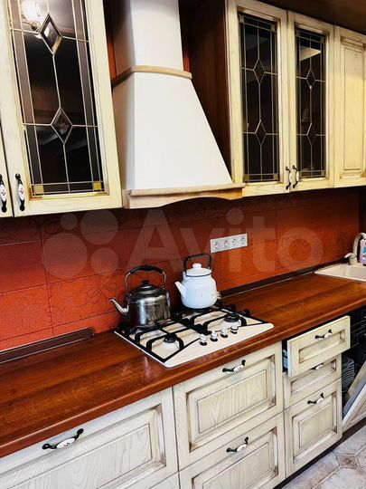 3-к. квартира, 115 м², 3/9 эт.