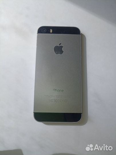 iPhone 5S, 64 ГБ