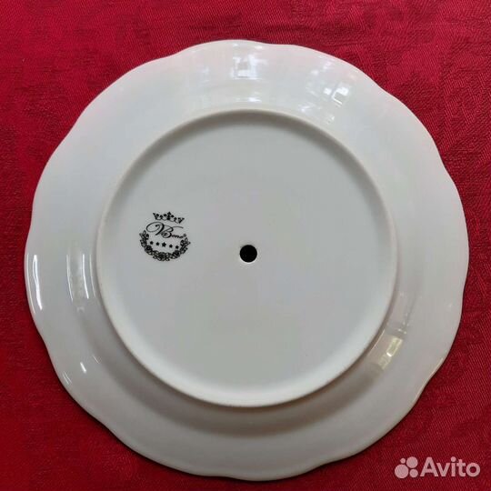 Стеклянные тарелки,фарфоровые