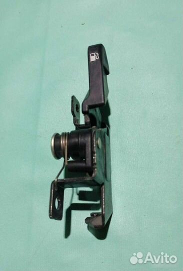 Ручка открывания бензобака Mitsubishi Space Star