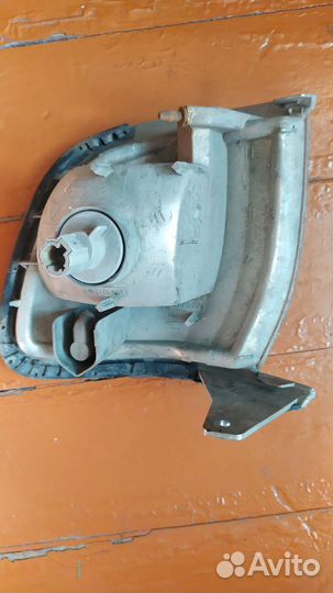 Фара правая Ниссан Террано RR50