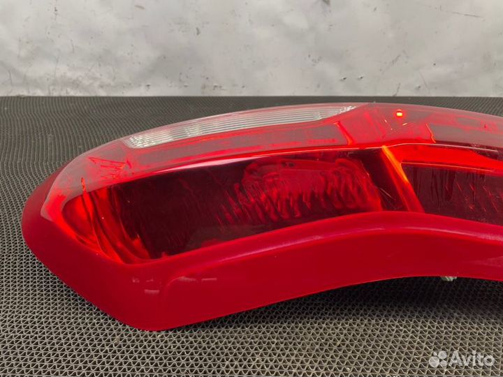 Фонарь задний правый Nissan X-Trail T31