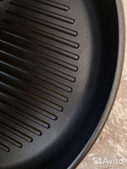 Сковорода Нева Металл литая гриль Новая 26 см