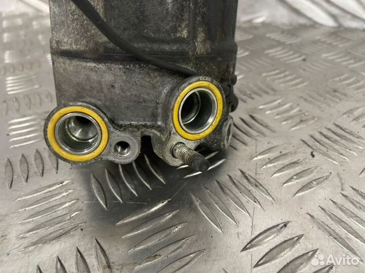 Компрессор кондиционера Volvo Xc60 Xc70 S60 S80