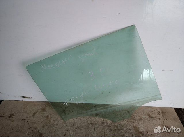 Стекло заднее правое Renault Megane 2 2003-2008