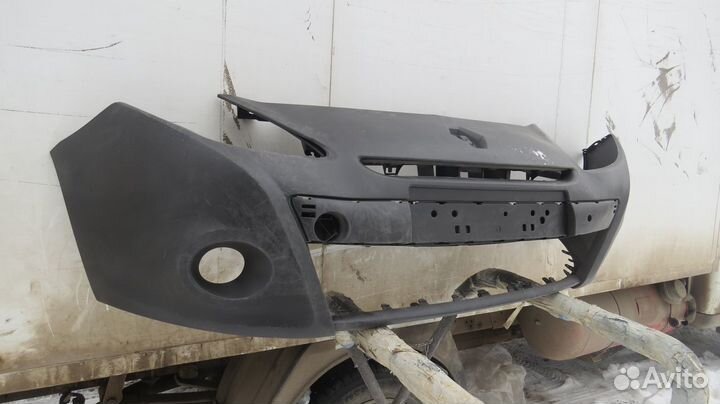 Бампер передний Renault Clio 09-12