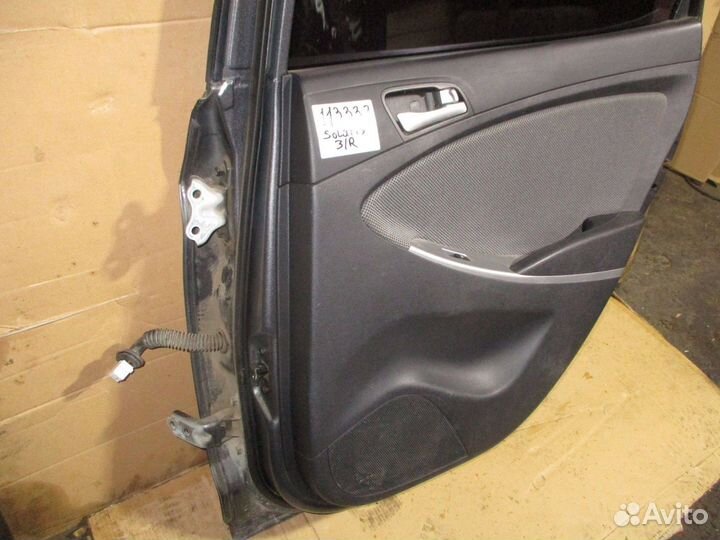 Обшивка двери задней правой Hyundai Solaris 1