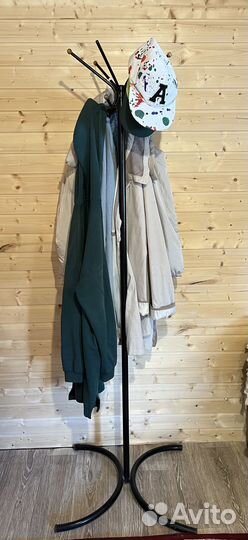 Вешалка напольная металлическая