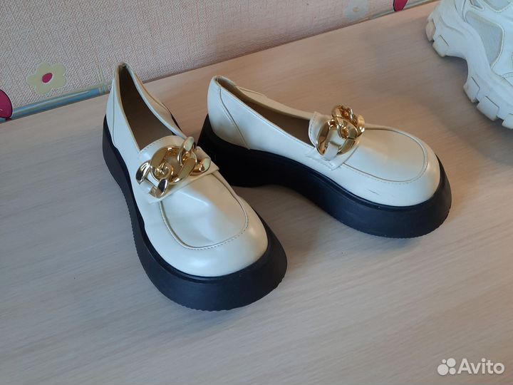 Туфли для девочки 23р б/у. Не ношенные