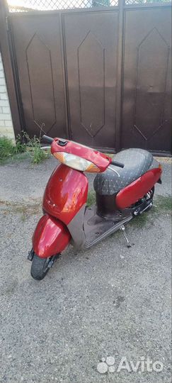Скутер honda lead