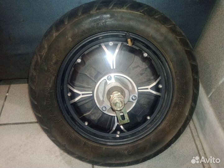 Мотор колесо на электроскутер