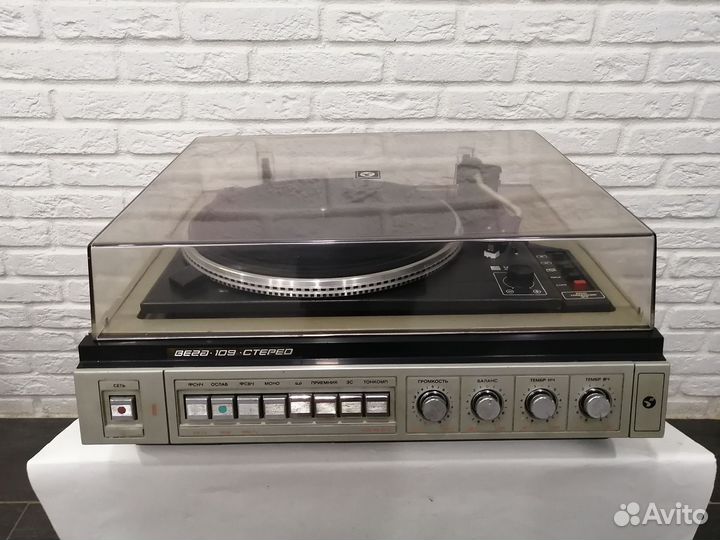 Проигрыватель винила вега 109