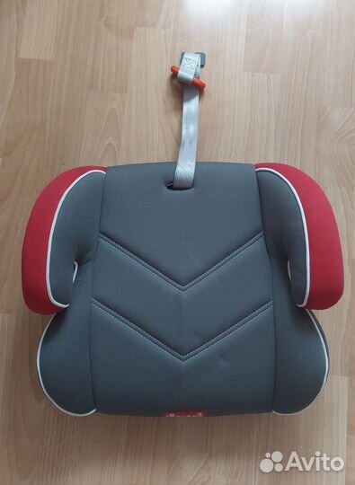 Детское автокресло-бустер parusok