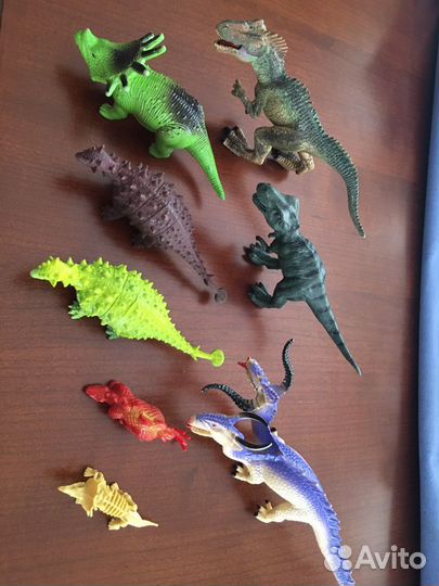 Динозавр, юла