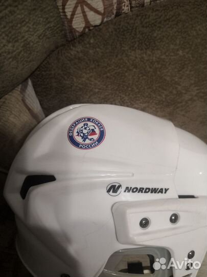 Шлем хоккейный