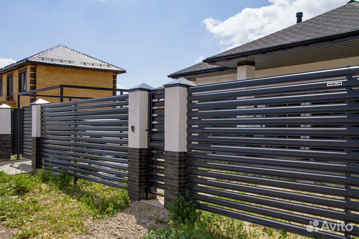 Штакетник П-образный A с прямым резом 0,4 PE RAL 7024 мокрый асфальт