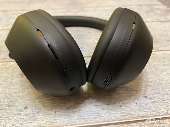 Беспроводные наушники Sony WH-1000XM5 Черные