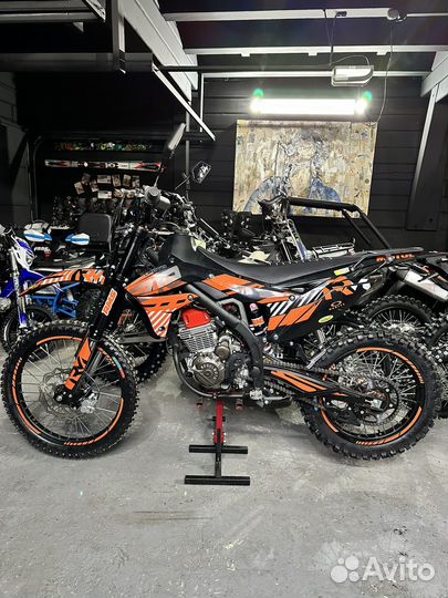 Эндуро Мотоцикл regulmoto zr300 5 ступ. 4 клапана