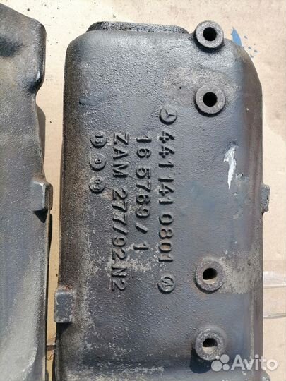 Впускной коллектор, крышка двигателя Mercedes-Benz