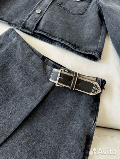 Джинсовый костюм prada