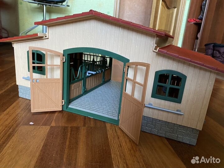 Конюшня для логадей schleich