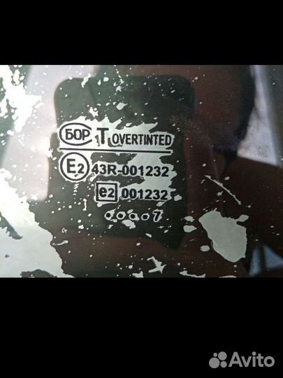 Заднее левое стекло на ваз 2114, 2115