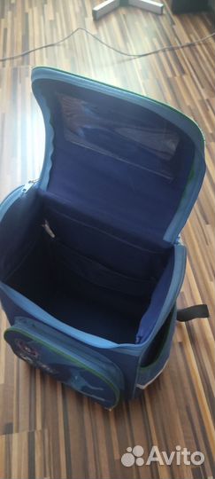 Рюкзак школьный