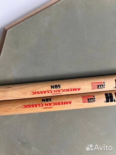 Тренировочный пэд evans и палочки vic firth 5bn