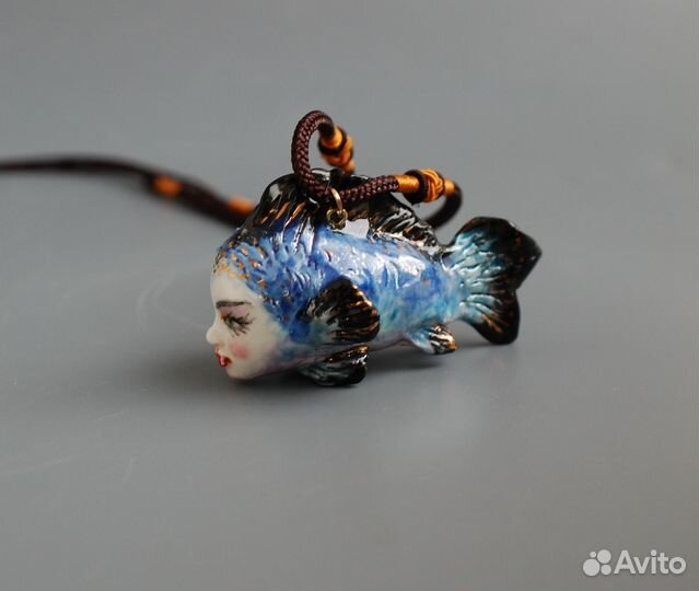 Фарфоровый кулон Рыбка