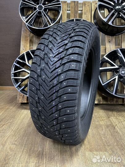 Nokian Tyres Hakkapeliitta 10p 215/50 R17 95T