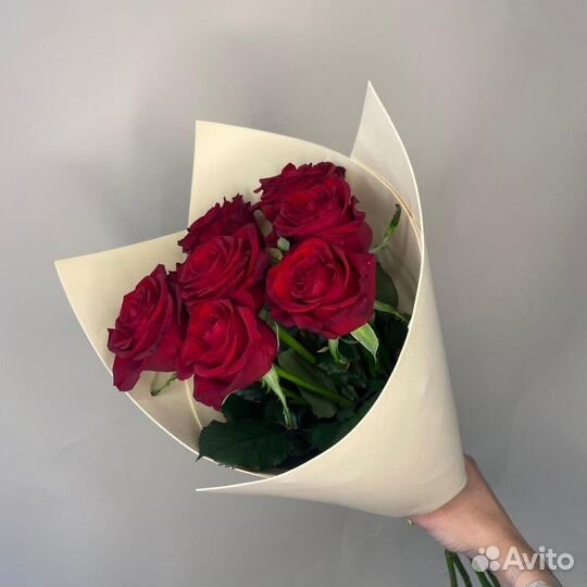 Букет красных роз