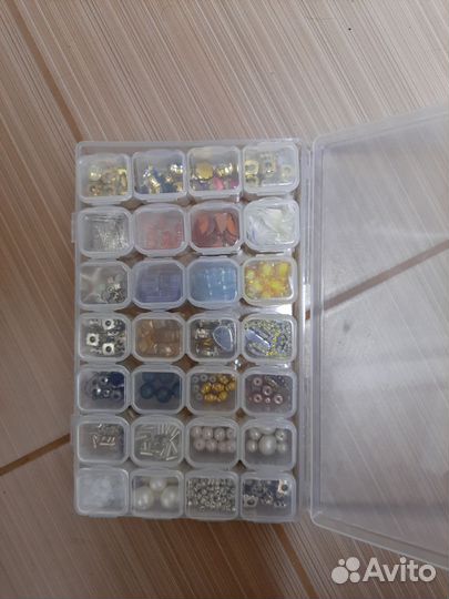 Бисер и паетки