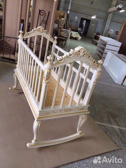 Кроватка детская