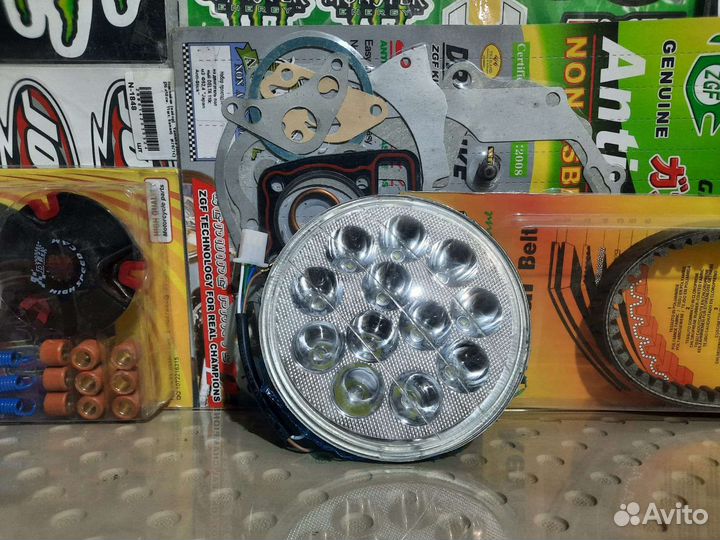 Светодиодная фара на мопед