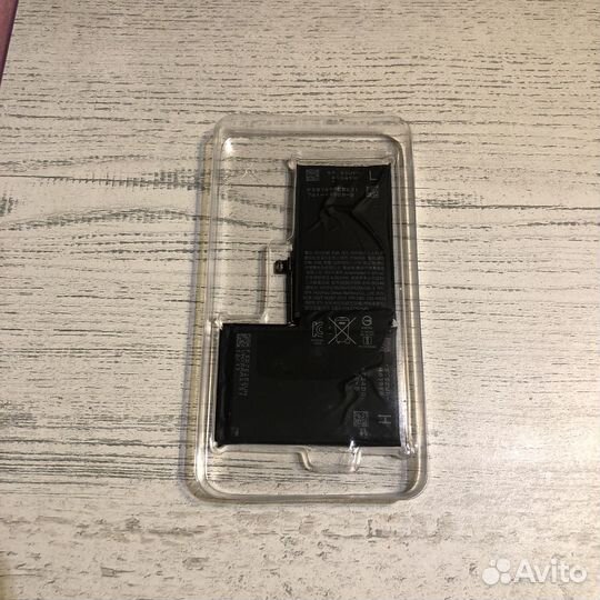 Аккумуляторы от iPhone X и SE 2016