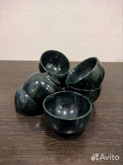 Пиалы / рюмки / чаши из нефрита