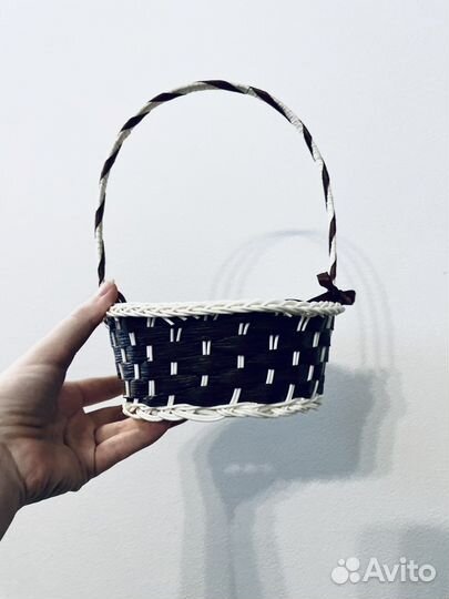 Корзинка с лентой