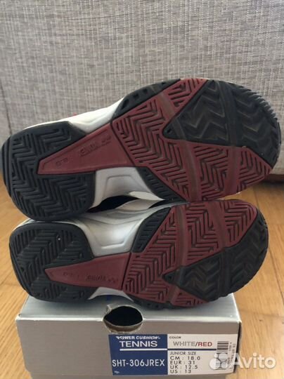 Кроссовки yonex размер 31