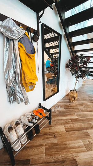 2-к. квартира, 67 м², 1/2 эт.