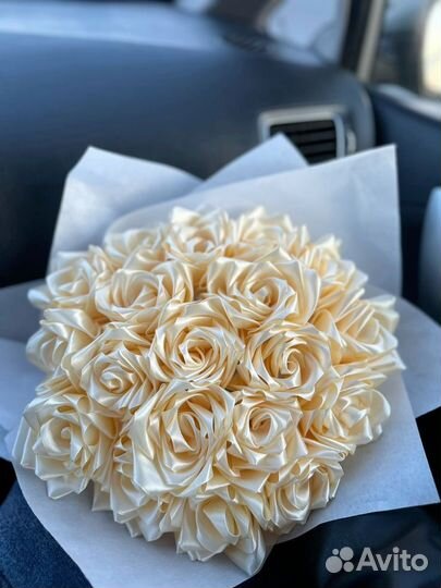 Букет из атласных лент