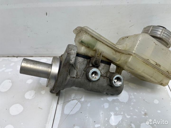 Главный тормозной цилиндр Лада Гранта 1 2013