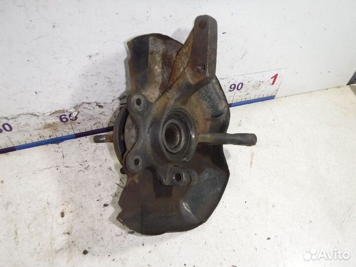 Кулак передний правый VW Scirocco II